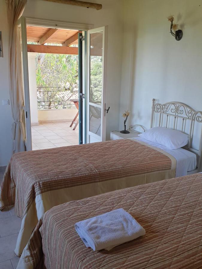 Olive Villas Anapaftíria Eksteriør bilde